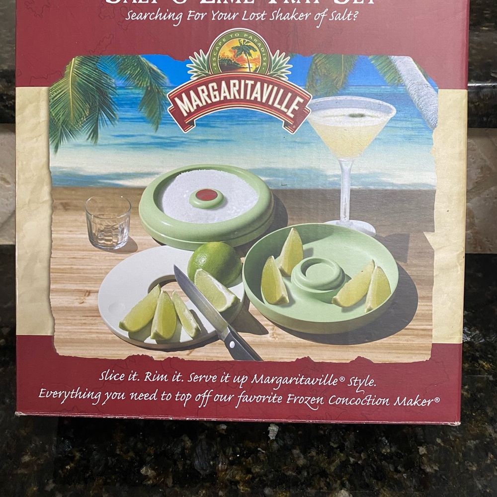 Margaritaville Green Serveware Set